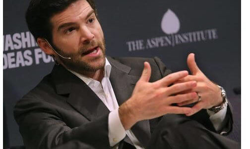 LinkedIn CEO Jeff Weiner says most people never ask themselves a question that’s vital to career success